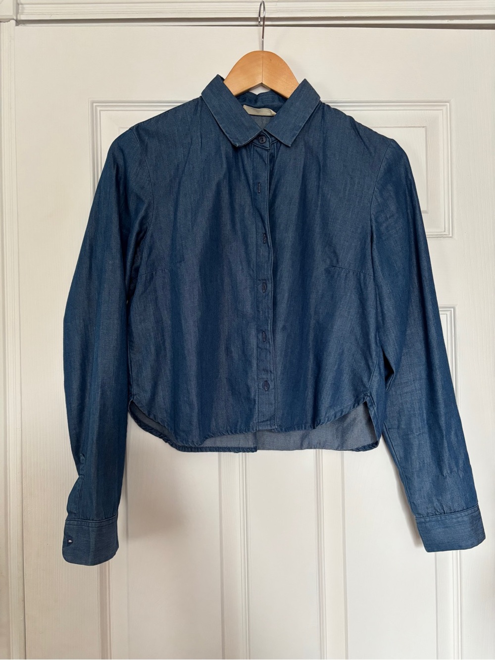 Meemoza - made in Montreal - Cropped Dark Blue Button-Up Shirt